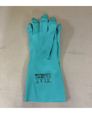 Picture of Ansell 37-675 Solvex Green Gauntlets Size 8